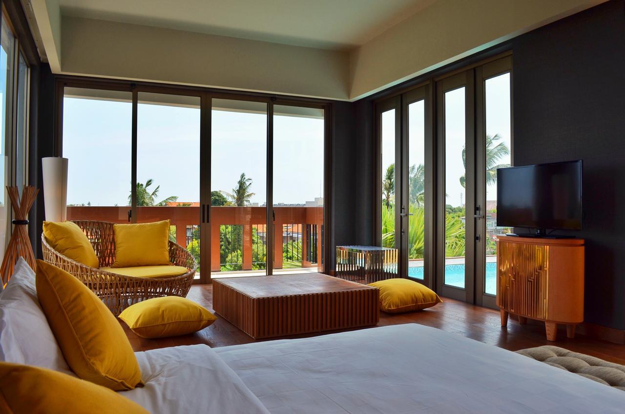 Ts Suites Seminyak  Ngoại thất bức ảnh A room at the hotel